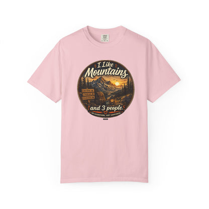 I Like Mountains  and 3 People T-shirt