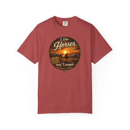 I Like Horses  and 3 People T-shirt