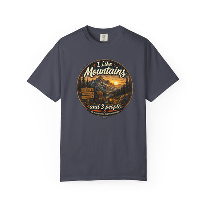 I Like Mountains  and 3 People T-shirt