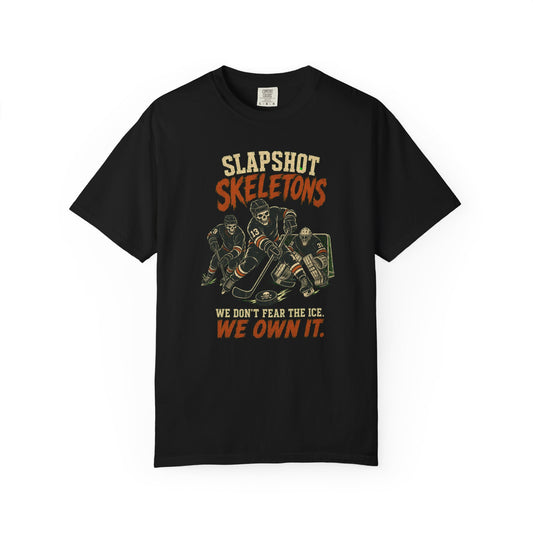 Halloween: Slapshot Skeleton Men's Hockey T-Shirt