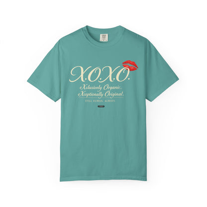 XOXO eXclusively  Organic Kiss Graphic T-Shirt