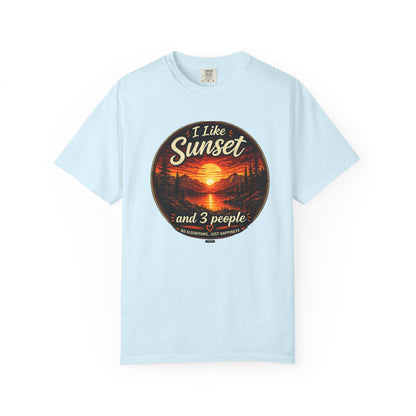 I Like Sunset  and 3 People T-shirt