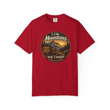 I Like Mountains  and 3 People T-shirt