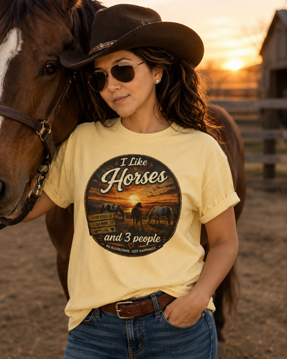 I Like Horses  and 3 People T-shirt
