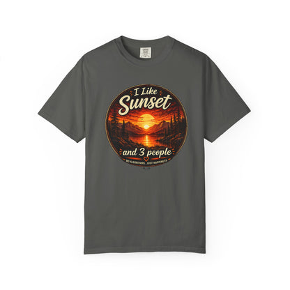 I Like Sunset  and 3 People T-shirt