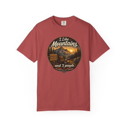 I Like Mountains  and 3 People T-shirt