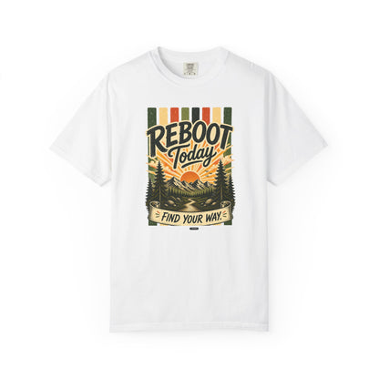 HUMANWARE : REEBOOT Your Mind.  Find Your Way Retro Nature T-Shirt